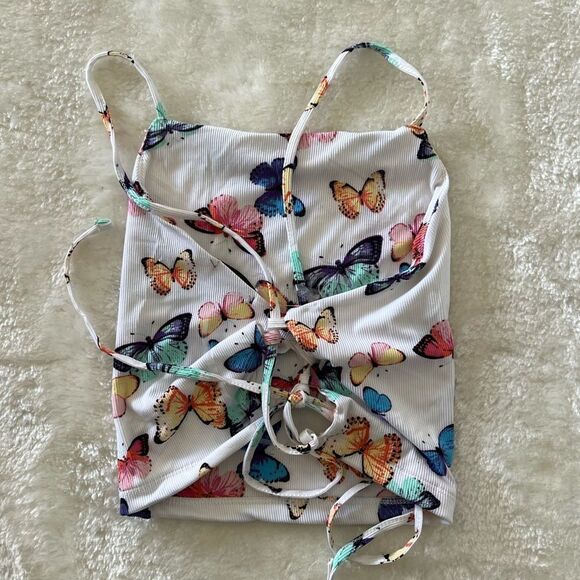 Butterfly Print Open Back Junior Cropped Top - Picture 4 of 4